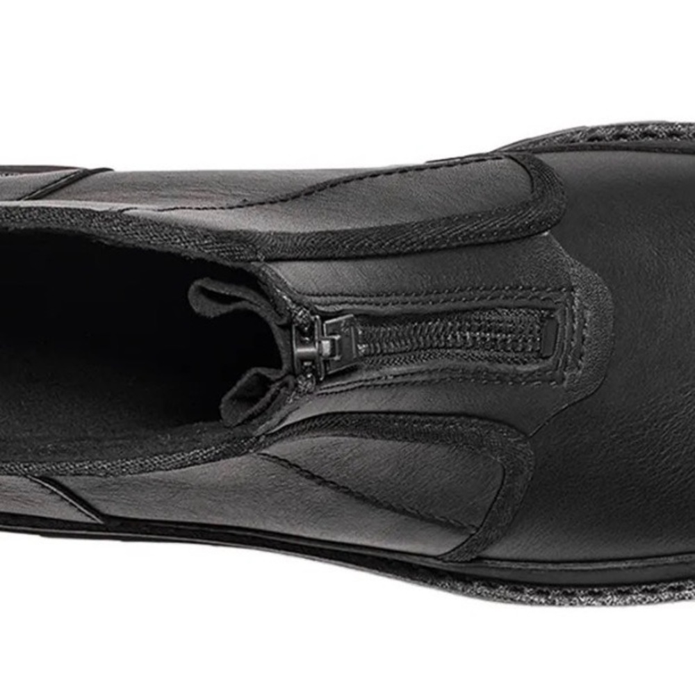 UGG Women's Black Platform Boots - Picture 3 of 16